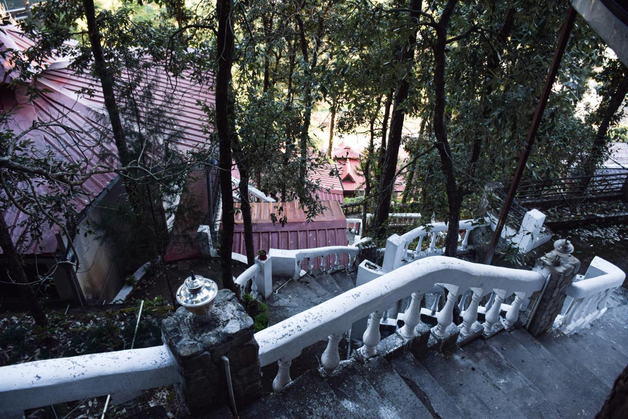 The Canadian Woods Resort Nainital Esterno foto